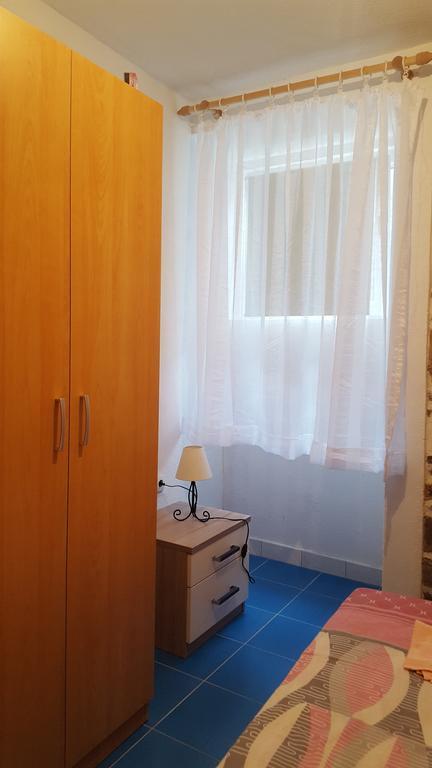 Holiday House Popovic Sucuraj Exterior photo